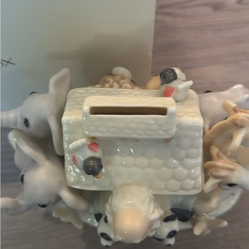 Lenox Noah's Ark Bank - Picture 4 of 8